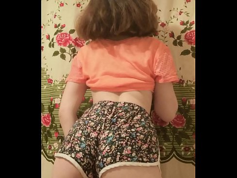 ❤️ Seksual yosh go'dak kamerada uning shortilarini echib tashlamoqda ❌ Anal pornoda bizda ❤