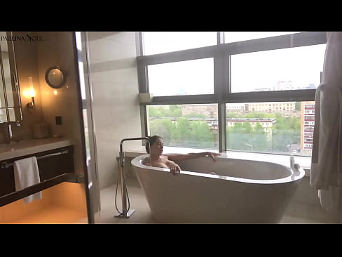 ❤️ Tremendous go'dak ehtiros bilan hammomda uning mushuk jerking ❌ Anal pornoda bizda ❤