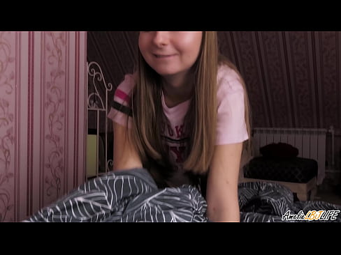 ❤️ Blondie uning BFF ning chuqur so'radi va uning og'ziga Jum oladi ❌ Anal pornoda bizda ❤